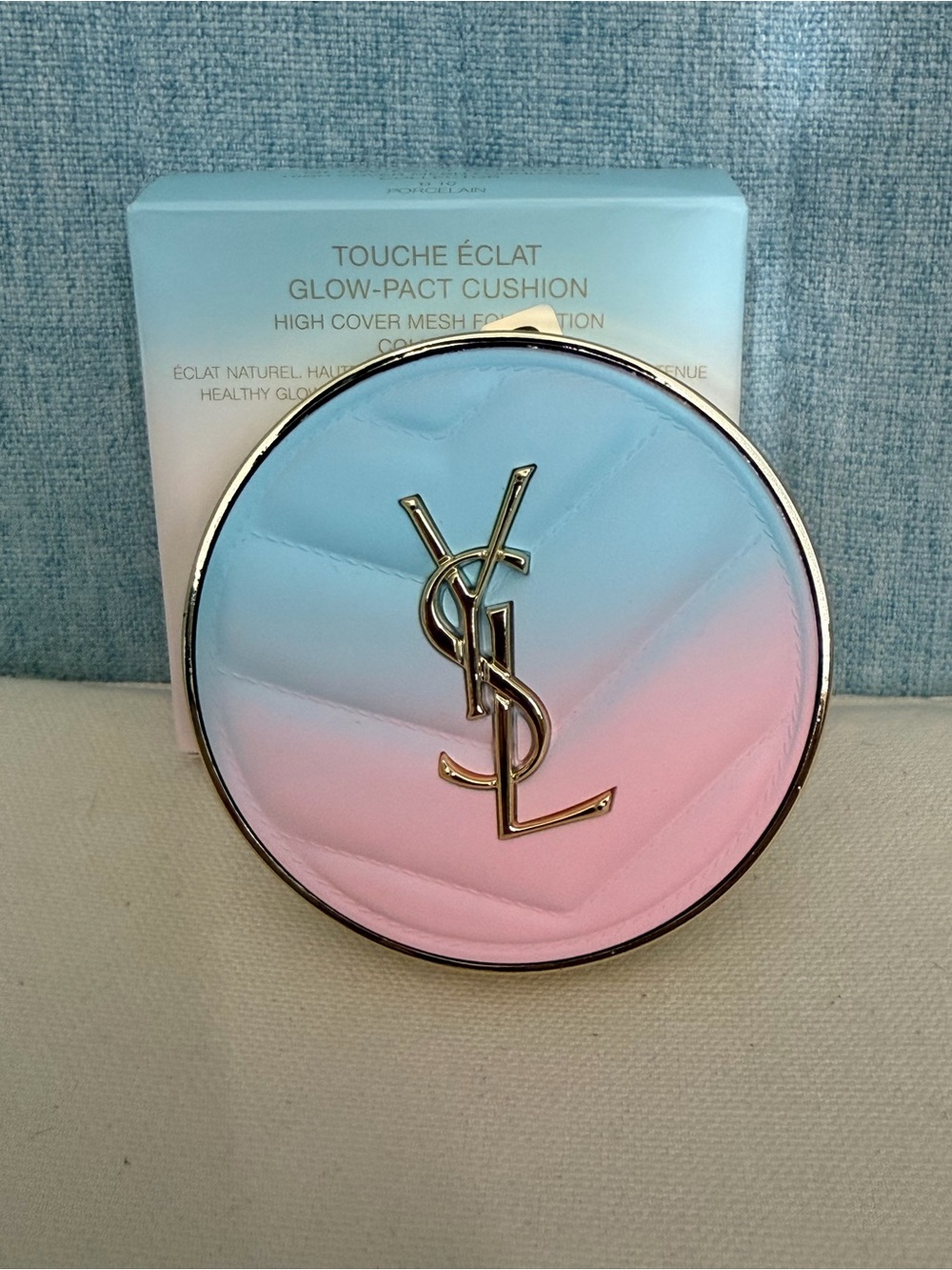 YVES SAINT LAURENT Touche Eclat Glow-Pact Cushion 12g [LOVE Collection 2025] B10 - Picture 7 of 13
